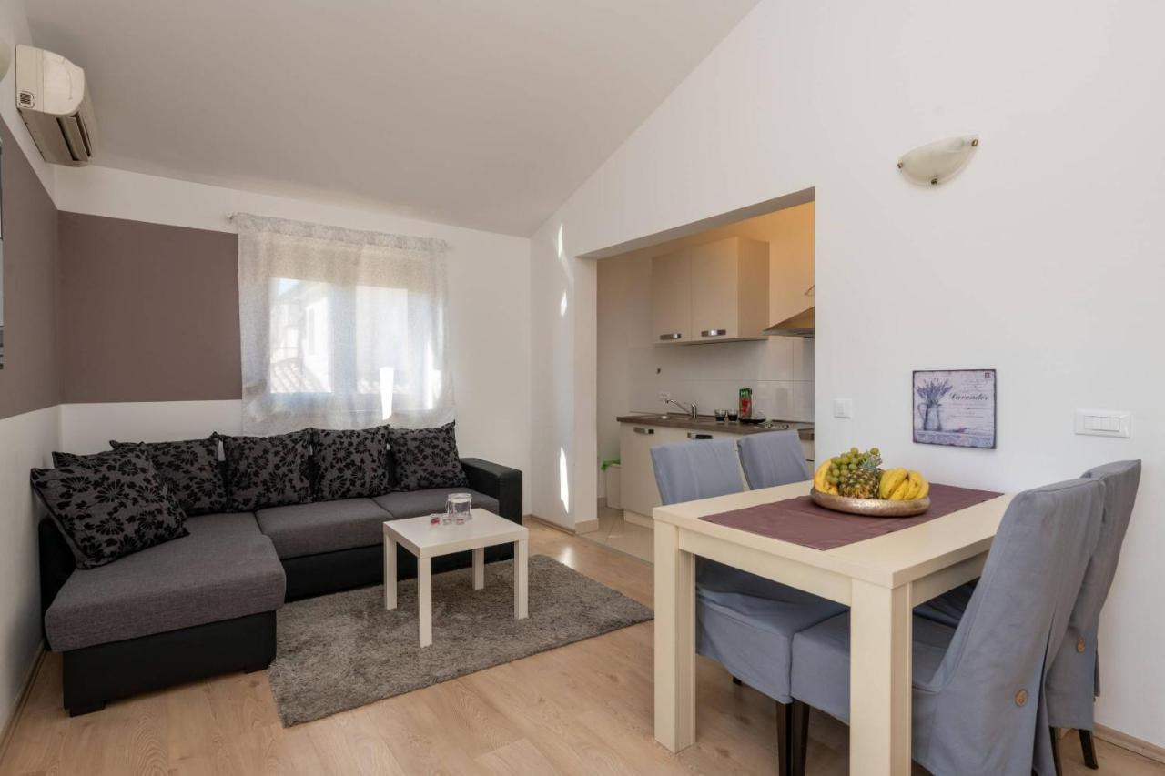 Apartmani Jana Пореч Экстерьер фото