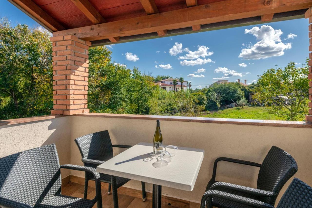 Apartmani Jana Пореч Экстерьер фото