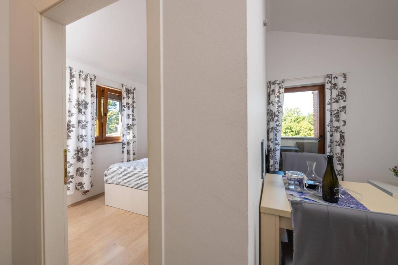 Apartmani Jana Пореч Экстерьер фото