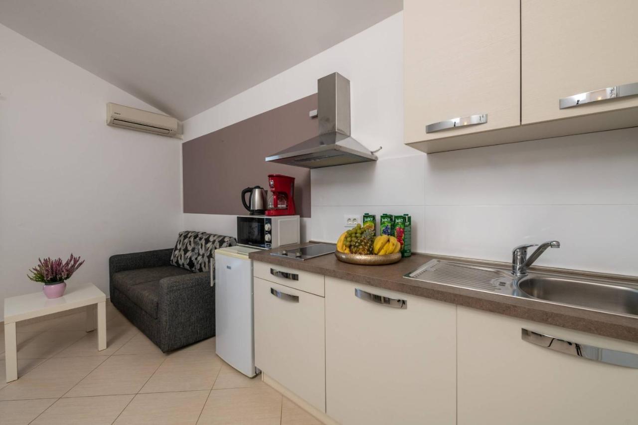 Apartmani Jana Пореч Экстерьер фото